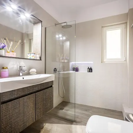 Group&family Luxury * Athens